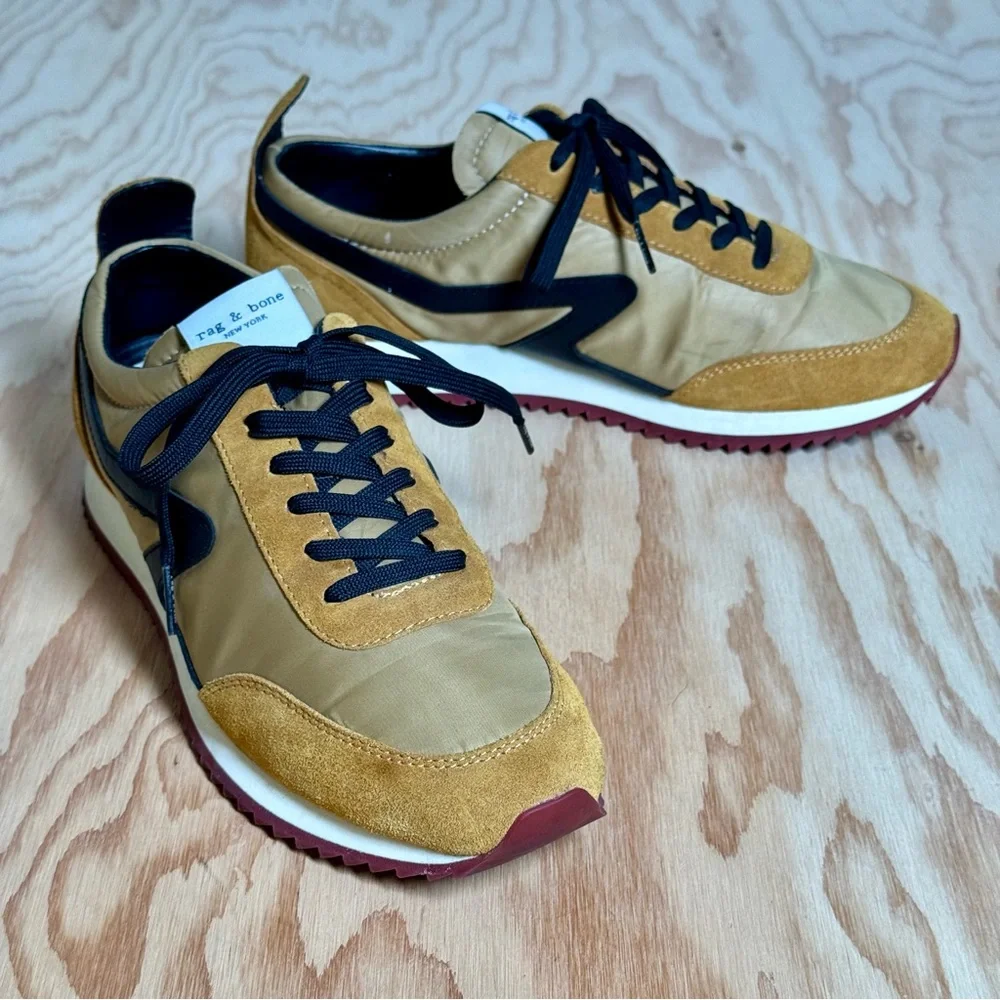 Rᴀɢ & Bᴏɴᴇ Wᴏᴍᴇɴ's Rᴇᴛʀᴏ Rᴜɴɴᴇʀ Sɴᴇᴀᴋᴇʀ ɪɴ Mᴜsᴛᴀʀᴅ - Picture 2 of 16